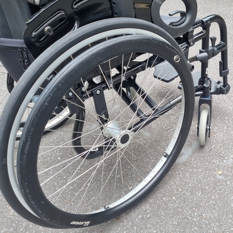 Quickie Easy Life folding wheelchair - Image 4