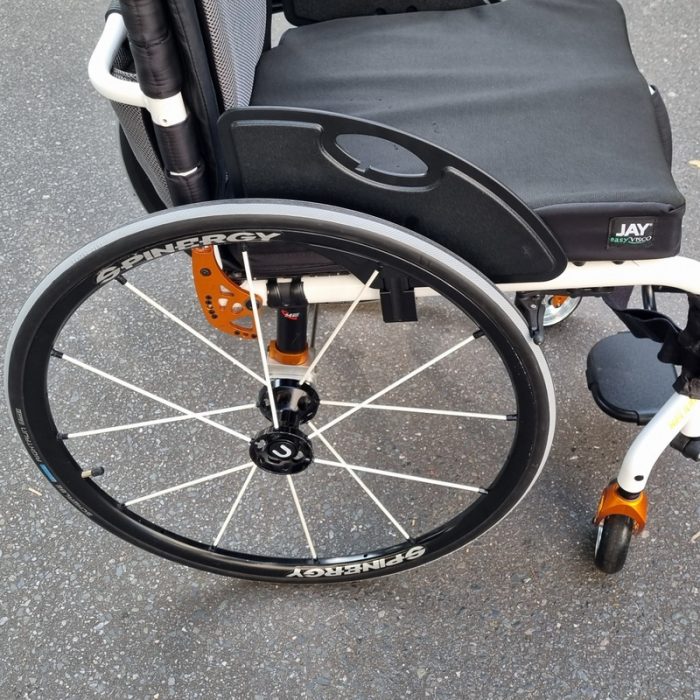 Quickie Helium wheelchair with One Arm Drive - Image 4